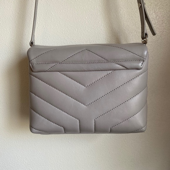 EUC Saint Laurent Toy Loulou Crossbody Bag Gray - Picture 5 of 16